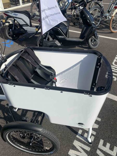 location vélo cargo livraison 