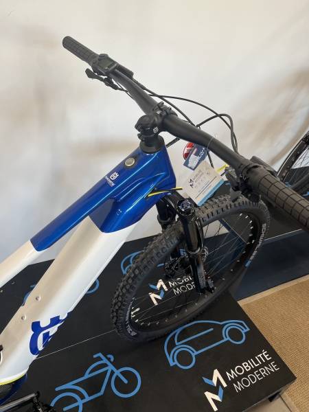 vélo tout suspendu electrique sram