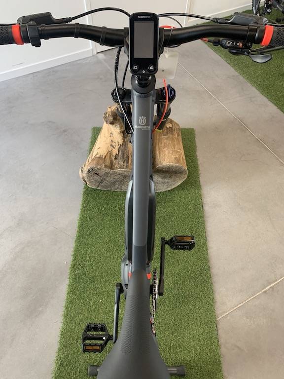 VTT électrique petit taille Shimano 
