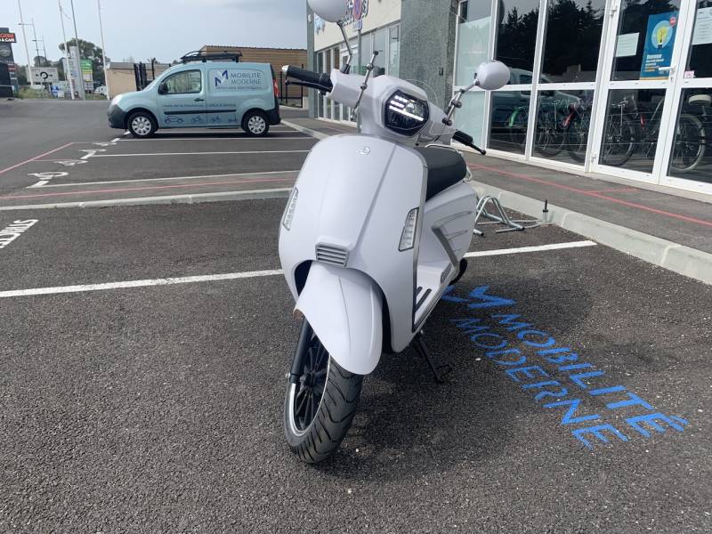 scooter électrique adulte grande autonomie 