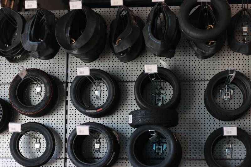 pneu trottinette chambre à air hyeres toulon var 