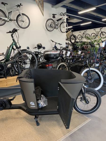 vélo cargo moteur Bosch deux enfants à toulon dans le var 